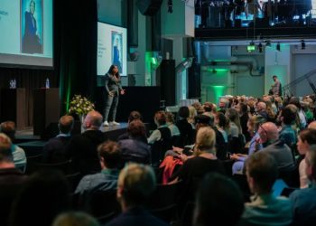 قمة الإعلام 2025: مستقبل الصحافة بين سرد القصص ونماذج الذكاء الاصطناعي