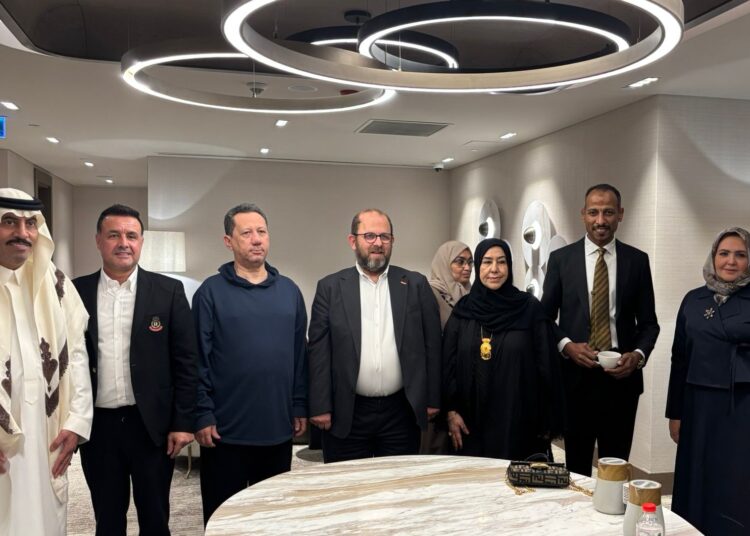 تكريم إعلاميين خليجيين وبحث شراكات أكاديمية جديدة في إسطنبول